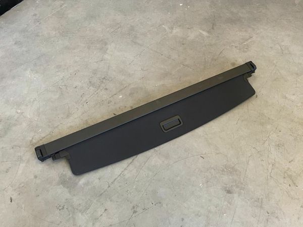 Volvo XC90 load cover - current model