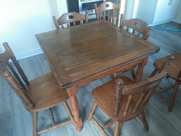 Oak KItchen Table and 6 Chairs