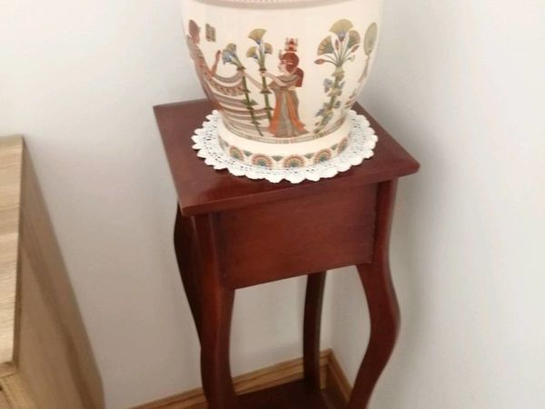 Mahogany Plant Stand/Lamp Stand