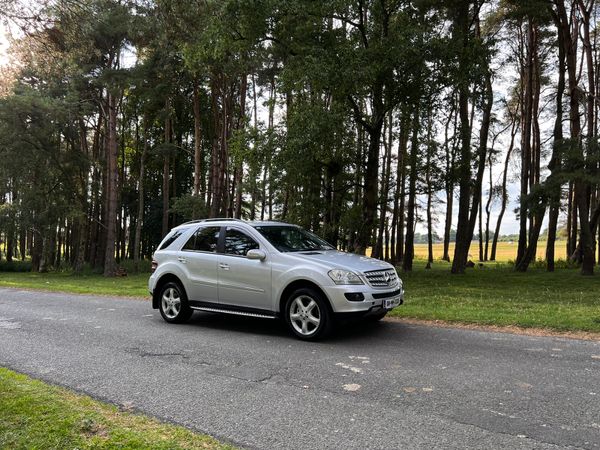 Mercedes ML320 4Matic 2 Seat Commercial
