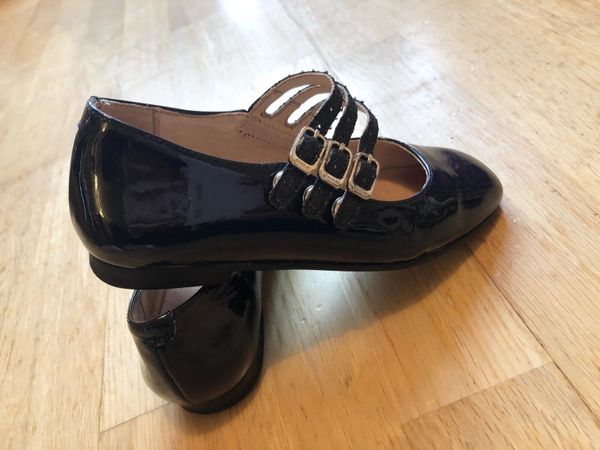 Leather school shoes size 29