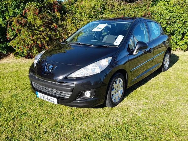 Immaculate Black Peugeot 207 1.4 Active VTi
