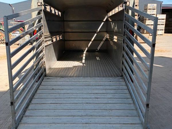 12 x 5ft10 IFor Williams Cattle Trailer For Sale