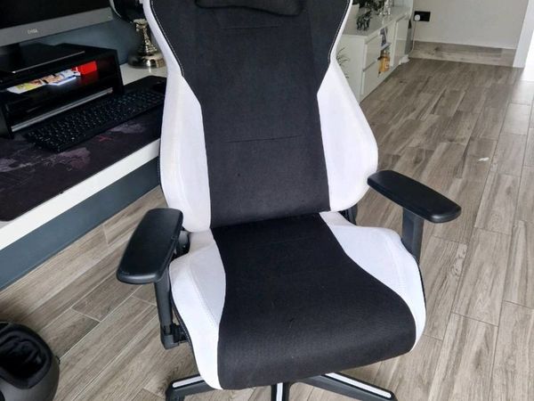Nitro Concepts S300 Gaming Chairs, White/Black