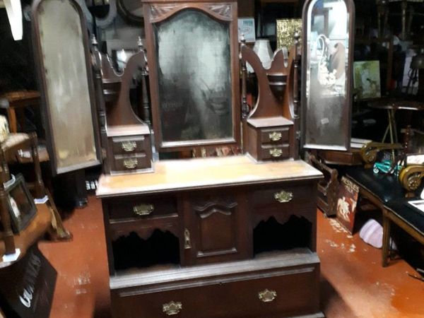 Victorian Triple Mirror Dressing Table