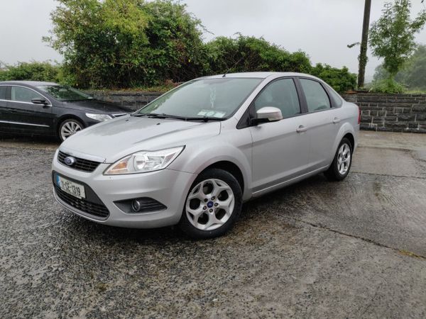 Ford Focus 2011 Saloon