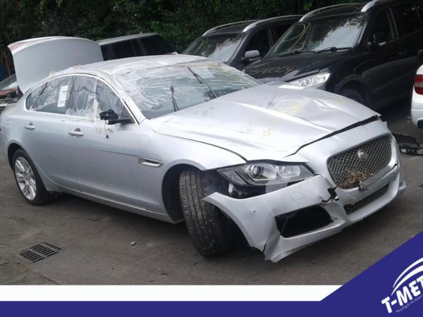 Jaguar XF Saloon, Diesel, 2017, Silver