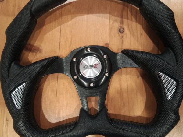 Type-R leather steering wheel