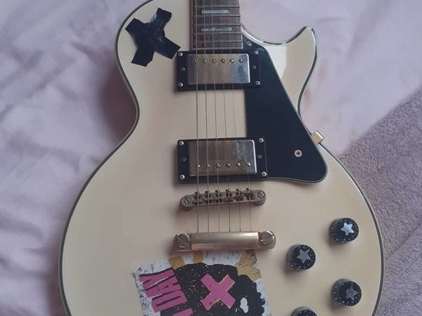 White Epiphone Les Paul Guitar
