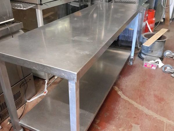 Stainless steel Table with wheels