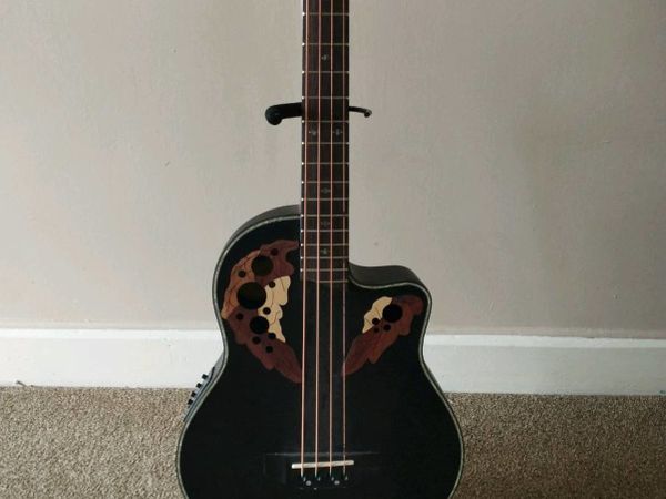 BASS GUITAR FOR SALE