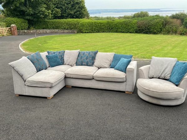 L Shaped Couch + Single Swivel chair with Cushions .  €395