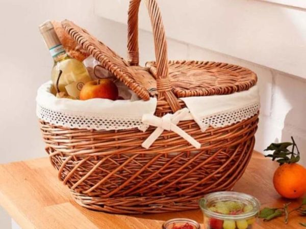Our New Picnic Basket "Country Love" at €48.88