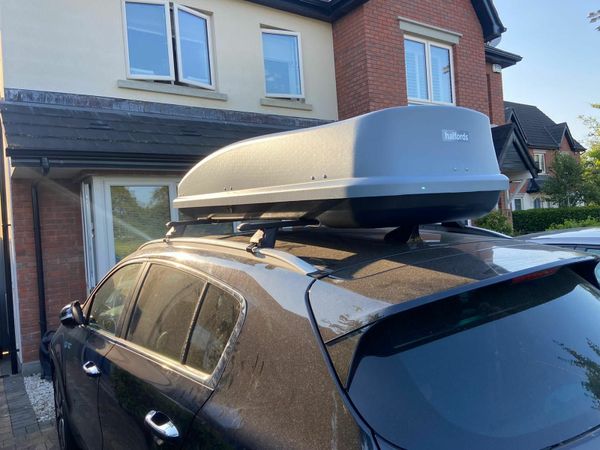 Halfords Roof Box and Bars