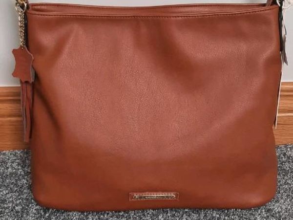 Ladies Gionni leather trim handbags