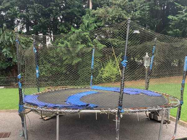 14 ft trampoline in good order