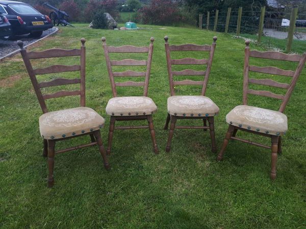 Victorian Studed Dining Room Chairs Set