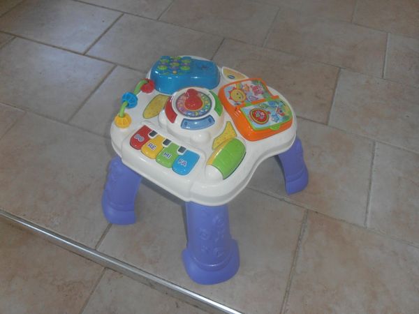 Baby Sit to Stand Vtech Educational Activity Table