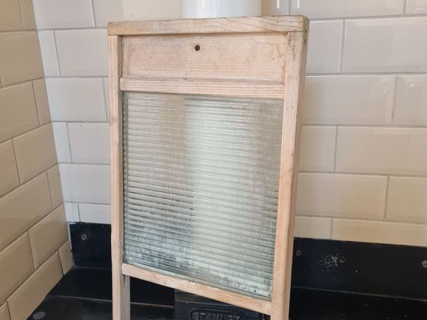 Original Old Pine washboard in perfect condition