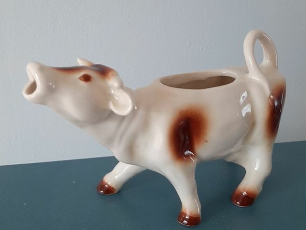 1950s porcelain cow jug/creamer