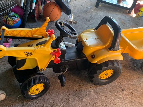 Kids pedal tractor and trailer