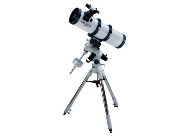 Meade LXD75 telescope