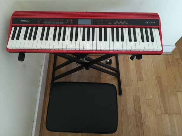 Roland GO:KEYS Portable Piano Package Essentials