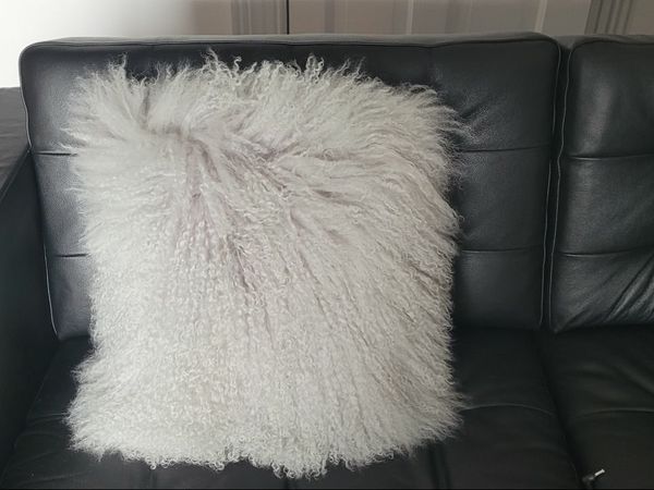 Tashi Lambskin Cushion L 40 X W 40cm