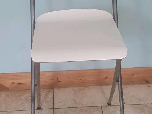 High stool / make up chair
