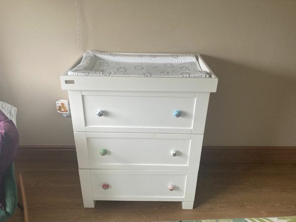 Chest of drawers with baby changing top