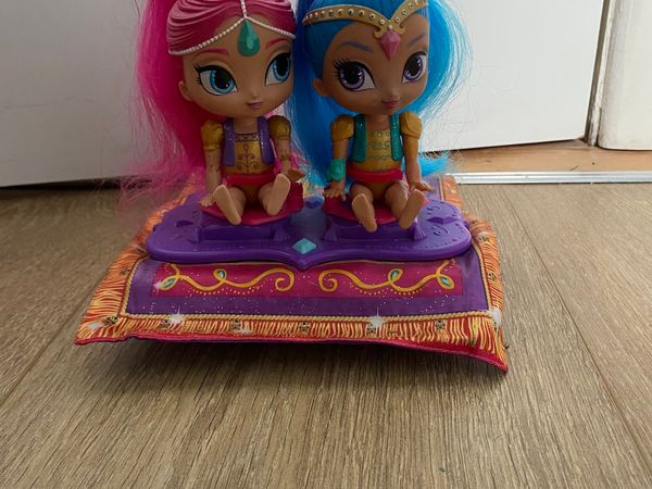 Shimmer and Shine dolls with Magic Carpet