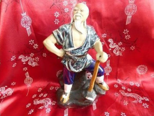 Vintage Clay Mudmen Oriental Asian Figurine Statue.