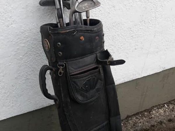 LEFT : Old set clubs/driver/putter/few irons