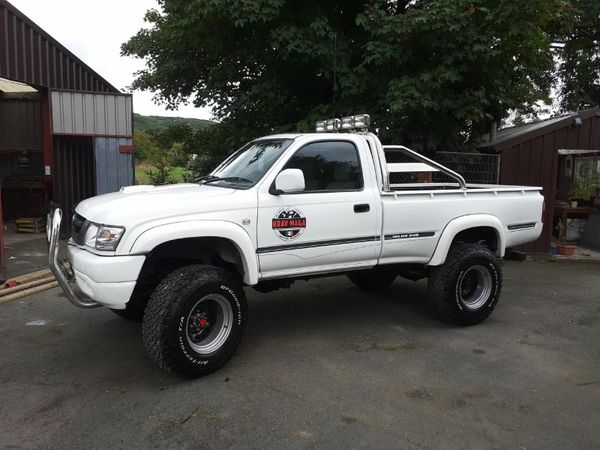 Toyota Hilux 2002 single cab with lift