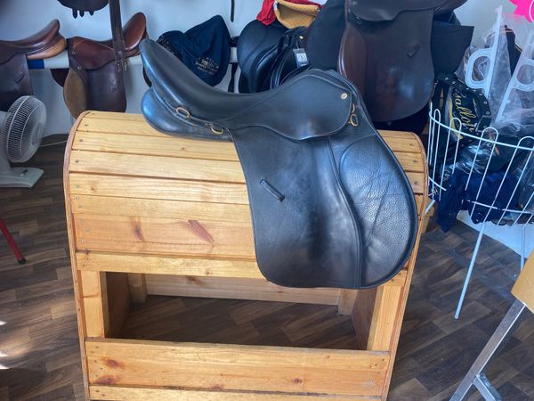 Hercross 17.5” black leather G.P. Saddle