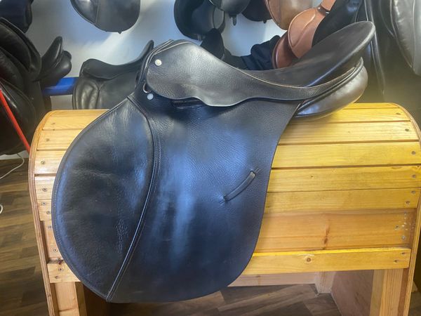Jefferies leather saddle 17”