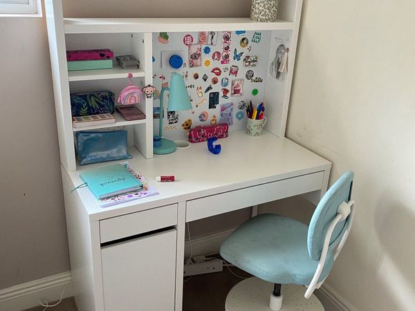 Kids desk + chair (Ikea)
