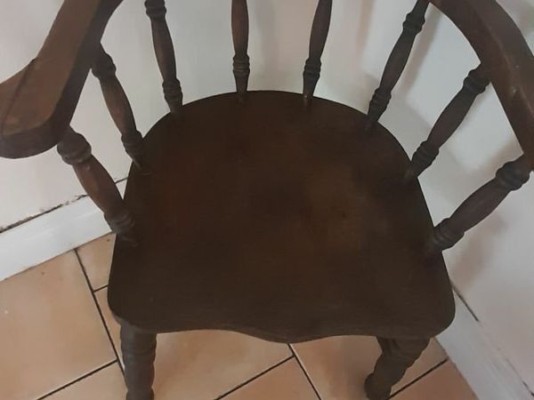 Antique smokers bow chair