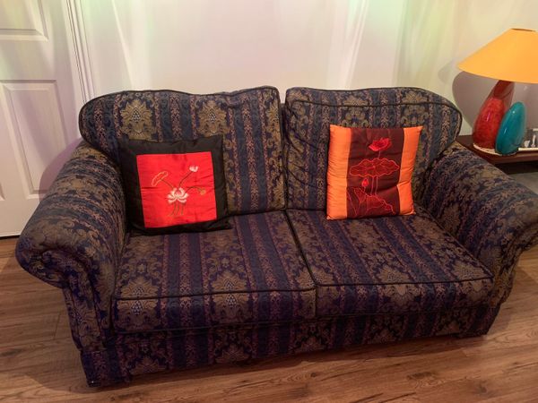 Sofa + 2 armchairs for sale