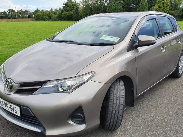 Toyota Auris 2013 1.4 diesel with long NCT and tax