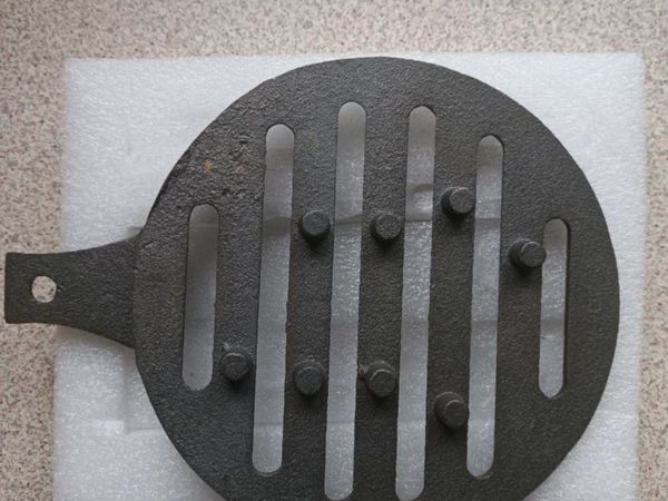 Replacement grate for Stanley Oisin stove.