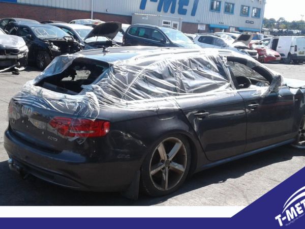 Audi A4, 2009 BREAKING FOR PARTS