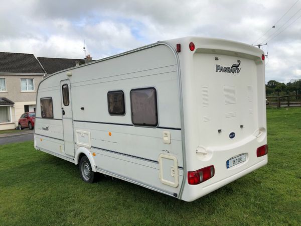 2006 Bailey pageant caravan 4/5 berth with fixed rear bed single axle 19 feet long light weight quick sale
