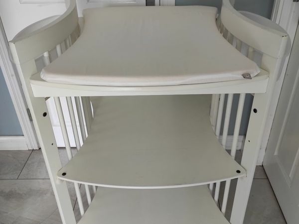 Stokke baby changing table