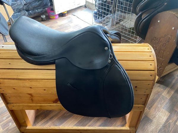 Goodwin pony saddle black leather