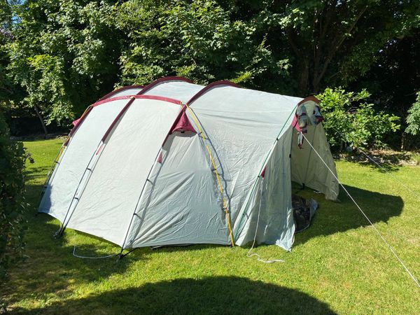 Large 10 person easy assemble tent
