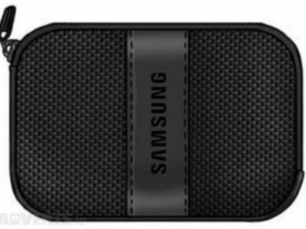 BRAND NEW Samsung ST30 Carry Case For Digital Camera