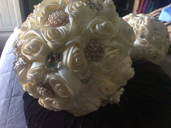 IVORY. CREAM SATIN CRYSTAL BROOCH DOME BOUQUET
