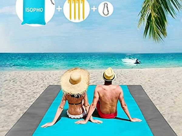 Beach Blanket Picnic Blanket, Extra Large 210 x 200cm/78.7*82.7IN Waterproof Sandproof Water Resistant Beach Mat with 4 Fixed Nails, Reinforced Edging for Beach, Camping, Hiking and Grass Trips