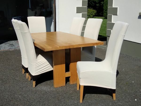 Kitchen table with 6 free chairs
